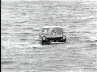 Amphicar in action