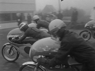 Grand Prix Practice at Dundrod 