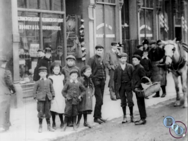 Mitchell and Kenyon - Derry Cattle Market, 1901 