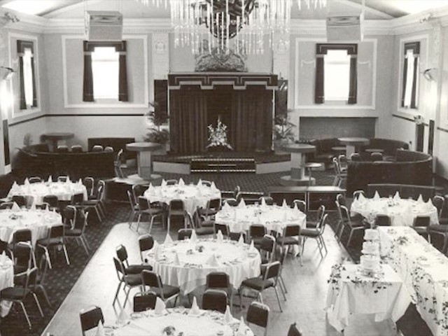 Royal Arms Hotel